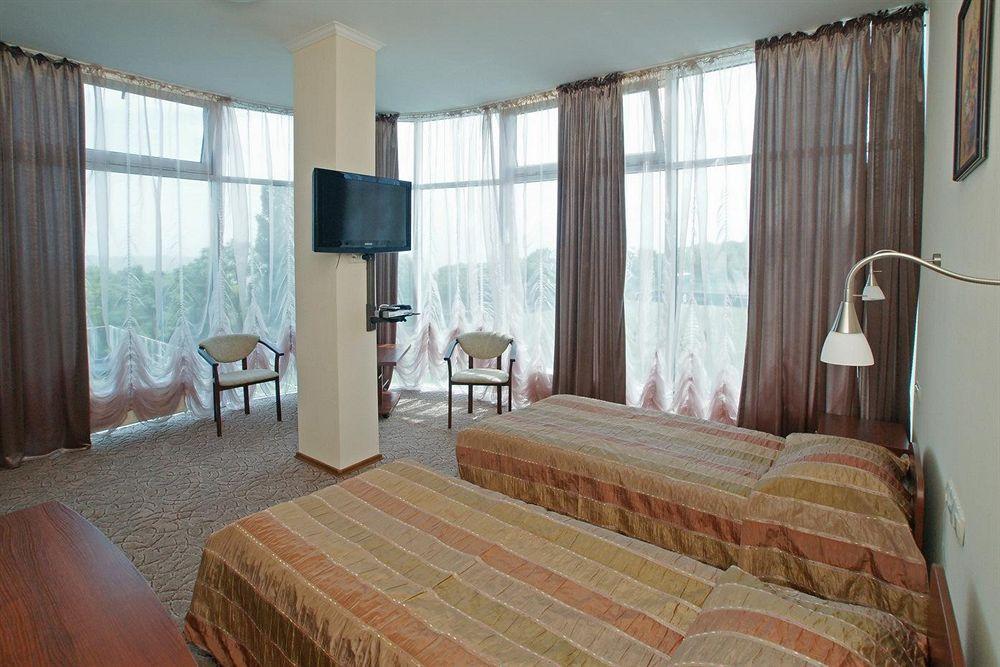 奥特拉达黑海酒店 敖德萨 客房 照片